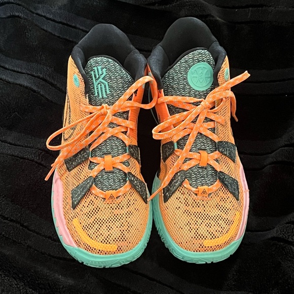 NIKE - Kyrie 7 - Picture 8 of 12